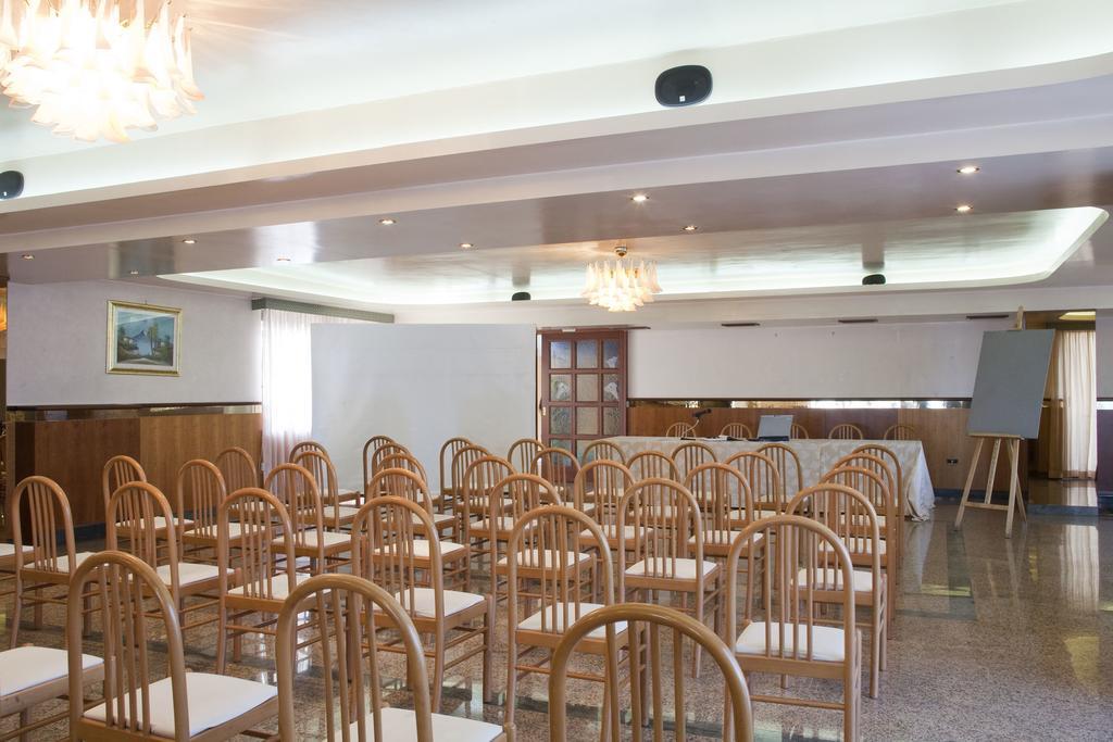 Albergo Ristorante Uliveto Veroli Exteriör bild