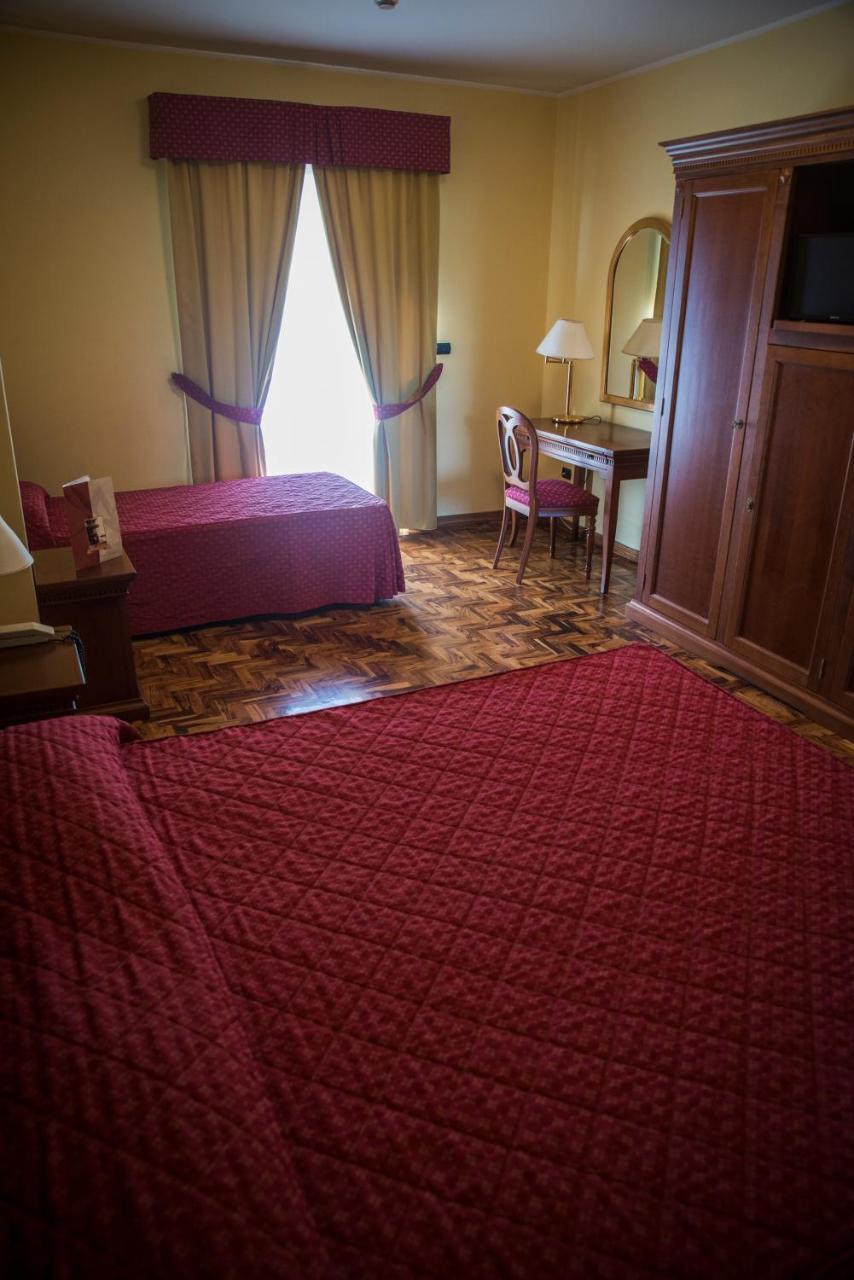 Albergo Ristorante Uliveto Veroli Exteriör bild