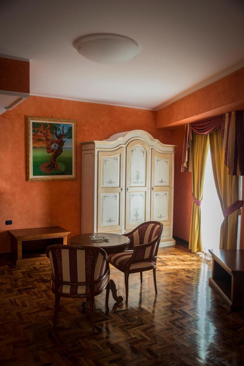 Albergo Ristorante Uliveto Veroli Exteriör bild